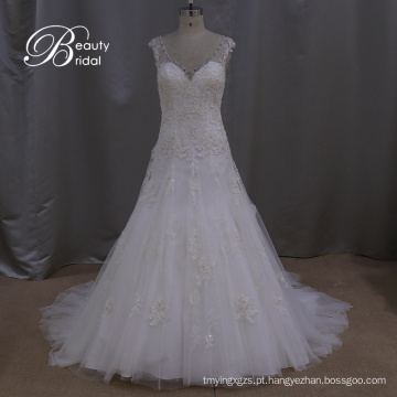 Lindo 2016 baeded decote vestido de noiva nupcial